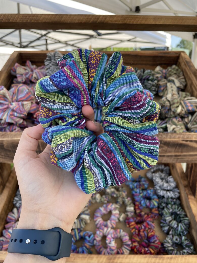 Tautiskā matu gumija - zilganajos toņos, 3 izmēros