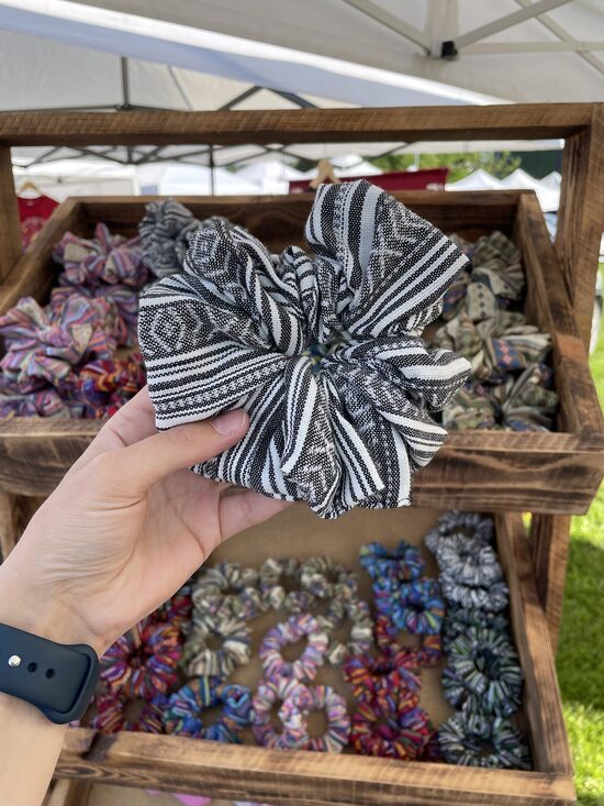 Tautiskās matu gumijas - melnbaltās, 3 izmēros